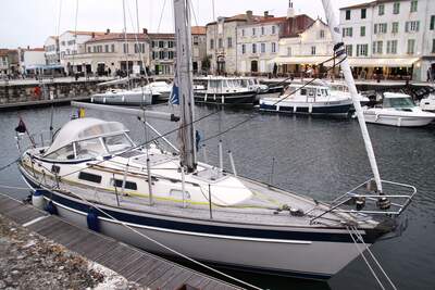Hallberg-Rassy 34 Amoret i Saint-Martin-de-Ré, Frankrike. Foto: Jean-Pierre Bazard