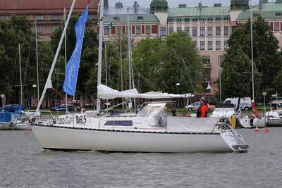 Finn Express 83 FIN-2141 ”Rosita III” vid starten av Helsinki–Tallinn Race 2016. Foto: Jukka