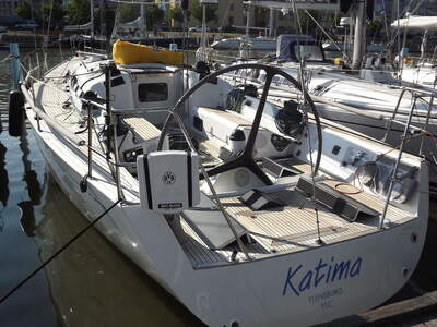 Swan 45-042 Katima med sittbrunn och däck sedda från aktern. Foto: LPfi