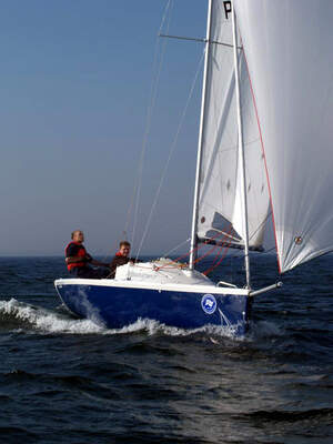 Skippi 650 under kappsegling i Helsingfors, fotograferad den 25 september 2006. Foto: Markku Hanninen