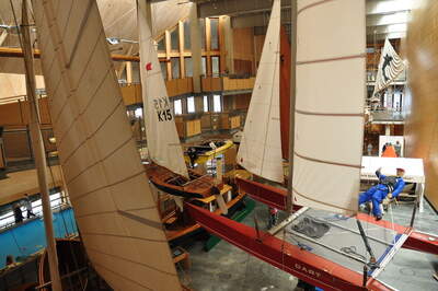 OK-jolle, fotograferad vid National Maritime Museum Cornwall 2011. Foto: Nilfanion