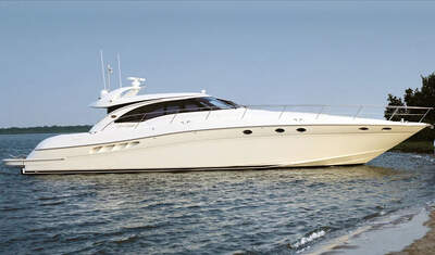 Sea Ray 680 Sun Sport, även benämnd 70'5" Sun Sport i Sea Rays katalogspecifikation.