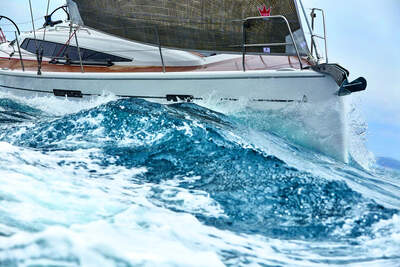 Dehler 42 – officiell exteriörbild.