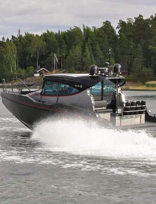 G-Force 10 Pleasure sedd snett förifrån under acceleration.
