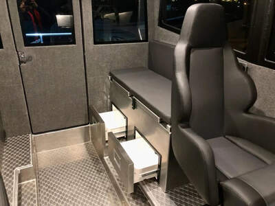 UMS 865HT/CAB, officiell produktbild från modellgalleriet.