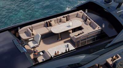 Galeon 700 SKY i en alternativ exteriörvy från aktern.