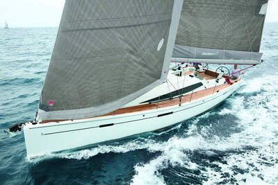 Dehler 42 – officiell produktbild.