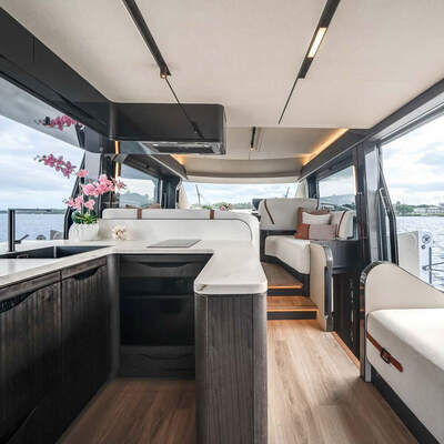 Interiördesign i Galeon 520 FLY.
