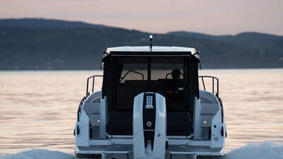 Nordkapp Coupe 905 V12 under arktiska förhållanden.