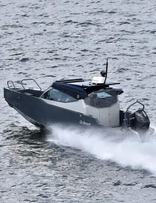 G-Force 8 Cabin sedd akterifrån under gång.