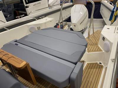 Nimbus Tender 8/Sport Tender 26 – officiell produktbild.